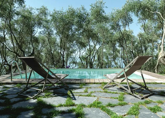 Hébergement de vacances Retreat With Among Olive Trees In Lerici Fiascherino