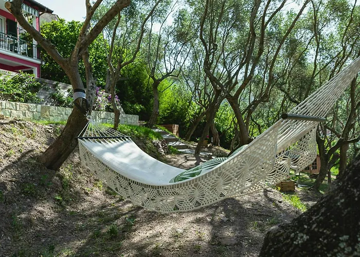 Retreat With Among Olive Trees In Lerici 別荘 *